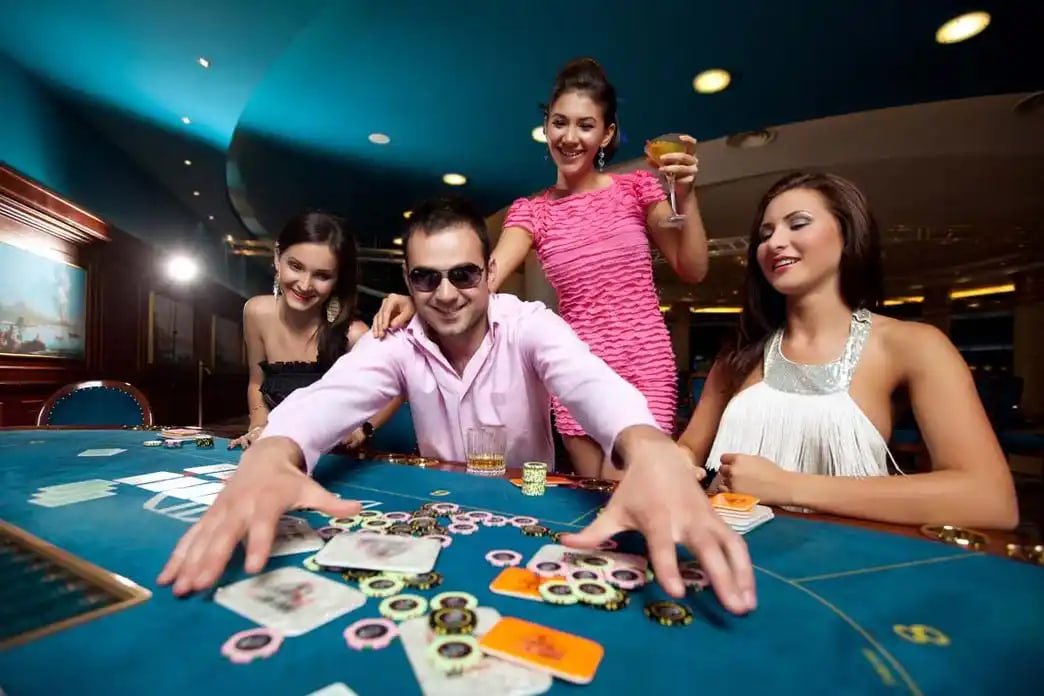 2d3dapp Live Casino ကတ်ဂိမ်းများ Baccarat Poker